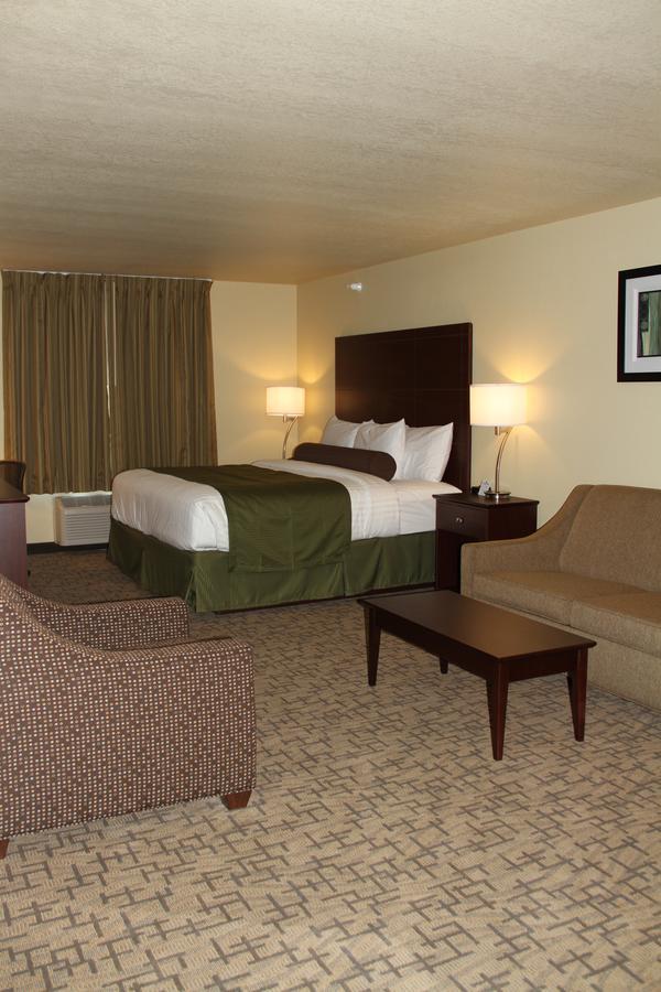 Cobblestone Hotel & Suites - ديفيلز ليك المظهر الخارجي الصورة