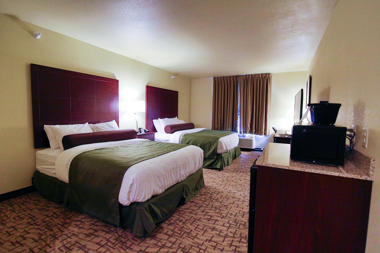 Cobblestone Hotel & Suites - ديفيلز ليك المظهر الخارجي الصورة