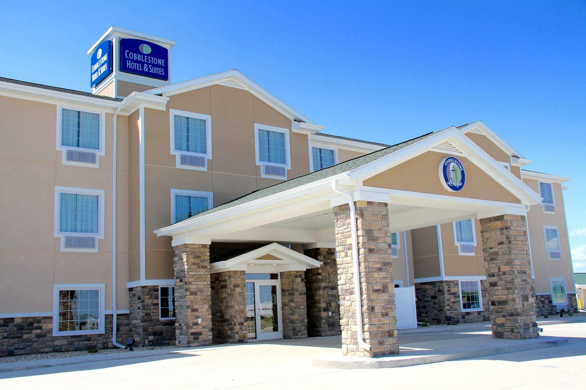Cobblestone Hotel & Suites - ديفيلز ليك المظهر الخارجي الصورة