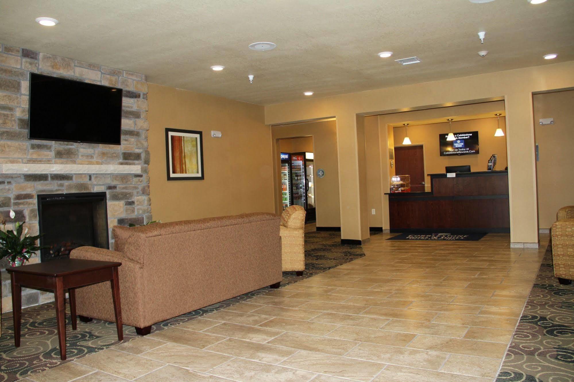 Cobblestone Hotel & Suites - ديفيلز ليك المظهر الخارجي الصورة