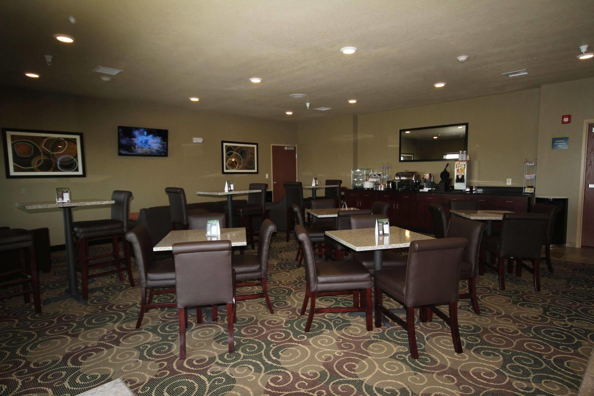 Cobblestone Hotel & Suites - ديفيلز ليك المظهر الخارجي الصورة
